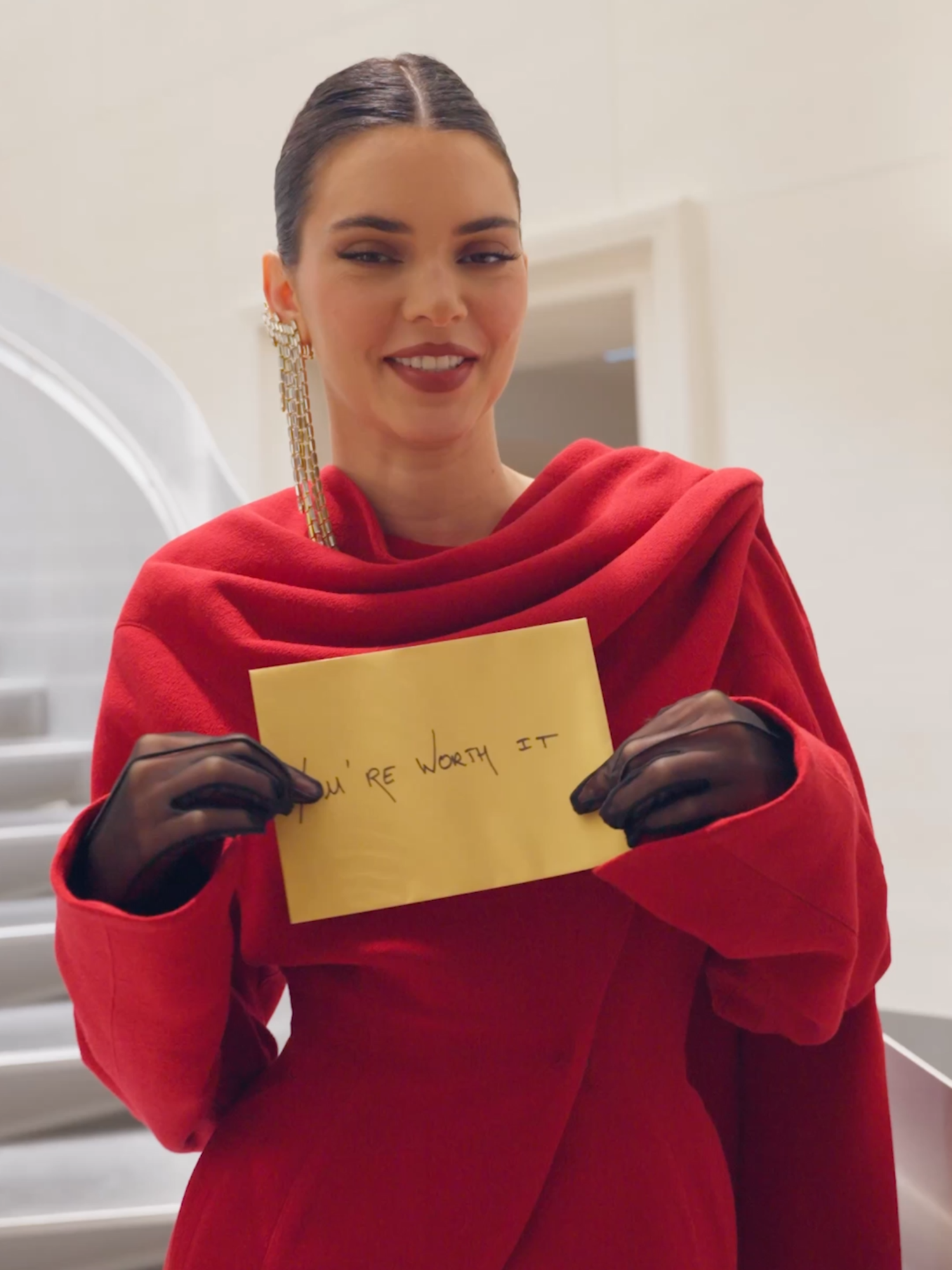 @kendalljenner's calling! Get ready for Le Défilé L'Oréal Paris. Your beauty, your worth. 29.09.2025. #LorealParis #ledefileloreal #parisfashionweek