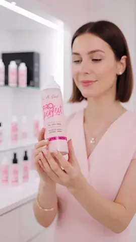 Achieve a long - lasting matte look with this multi - tasking setting spray. #LAGirl #ProPerfect #SettingSpray #OilControl #MatteFinish #LongWear #MakeupSpray #BeautyEssential #PremiumMakeup #LuxuryCosmetic #DailyMakeup #ChicMakeup #EssentialCosmetic #GlamBeauty #MakeupAccessory #FaceMakeup #QualityMakeup #SmoothFinish #LongLasting #beautymusthave 