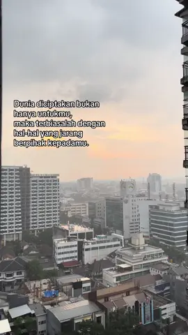 Rekomendasi Sewa Apartemen di Tengah Pusat Kota Bandung yang strategis banget nih bess🥰 Bisa Sewa  -Harian -Mingguan -Bulanan Fasilitas -Free Wifi -Free Netflix -Alat Mandi -Water Hiter -Kitchen Set -Kolam Renang -Lapang Basket Bisa Langsung Hubungi Mimin ya Bess👇🏻👇🏻👇🏻 0812-9204-8096☎️ #fyp #fy #fypage #fyppppppppppppppppppppppp #fypp #fypdong #fypppppppppppppp #apartment #apartmurah #apartmurahbandung #stayca #bandung #bandunghits #bandungkotakembang #bandungbanget #grandasiaafrikabandung #CapCut #grandasiaafrika #staycationhematchallenge #staycation