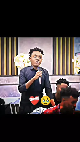 queen aragsan amaan 🥰.....  #queenaragsan #ragasomaliyed #somalitiktok #viralvideotiktok #foryoupage❤️❤️ 