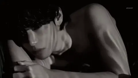 «Две души, сплетённые в музыку без слов» #вигуки#jungkook#taehyung 