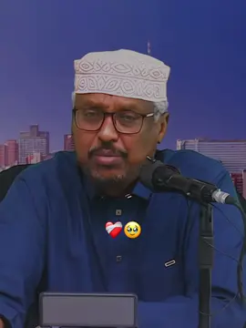 Sheikh mustafa ❤️‍🩹😍🥰#fyp #islamic_video #views #wacdi_iyo_waano 