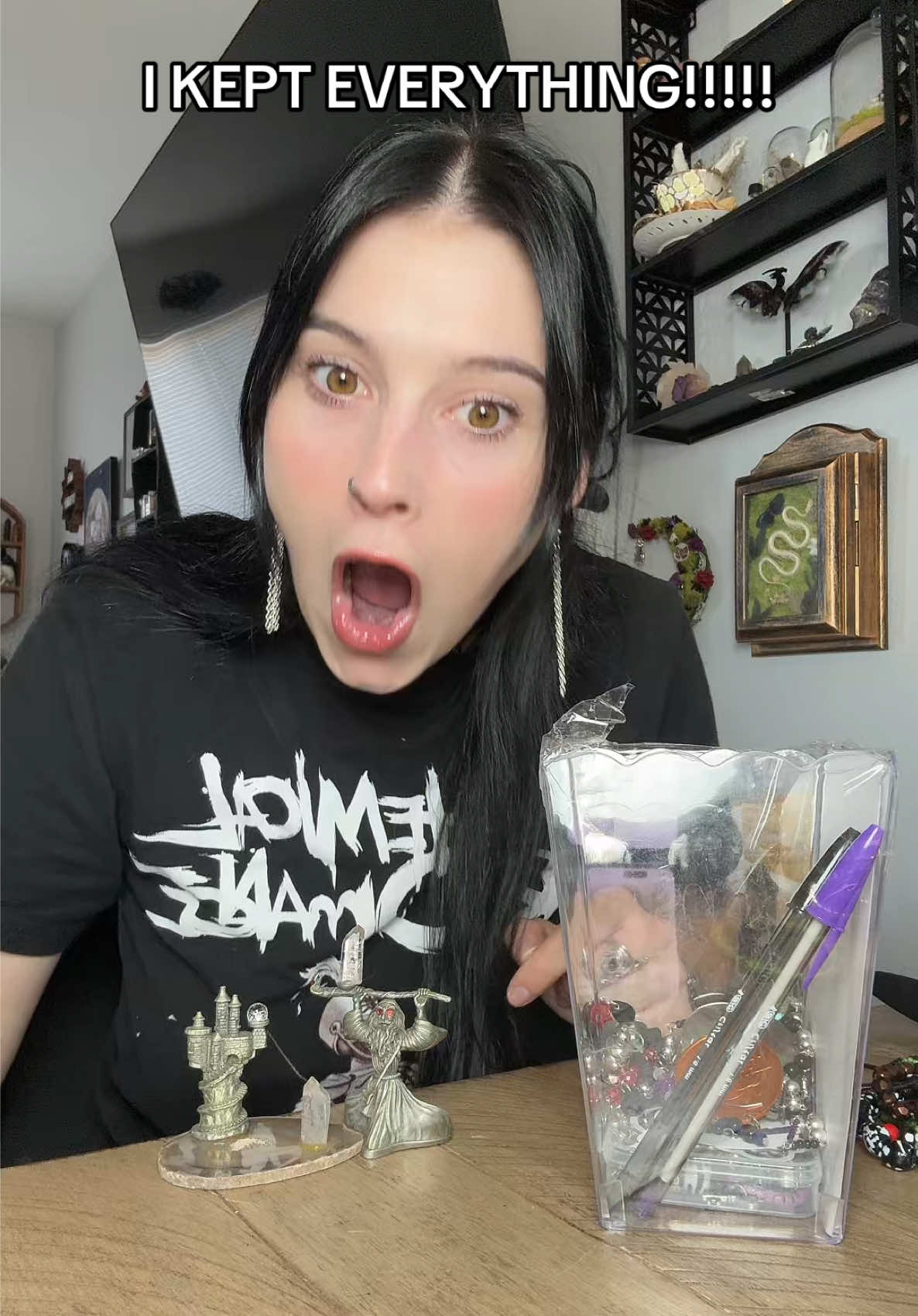ALL FOR MEEEEEE NOT FOR YEWWWW!!! @thedaisyjshop I adore you and your daughter so much!! Everything is beyond STONNANG thank yewwwww❤️#mysteryjewlerygirl #trendingvideo #fypシ゚viral #alttiktok #mysteryjewelryjar   