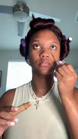 All I need is 20mins #grwm ❤️ 
