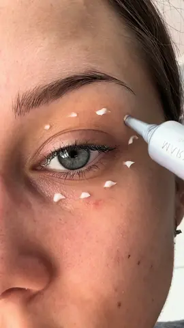 The effects of Mary & Mays eye cream after one use are insane, kinda wish I recorded a before clip as well to show you guys the difference it made  @Mary&May Official  #fyp #viral #SkinCare101 #koreanskincare #ugccontentcreator 