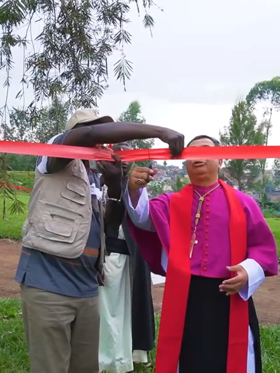 #Butembo : Ouverture de l’année scolaire 2025-2026 et célébration de la fête patronale au Complexe Scolaire Sainte-Croix, avec inauguration de stades #RDC  #NordKivu  #butembotiktok🇨🇩🇨🇩🇨🇩  #Lubero 