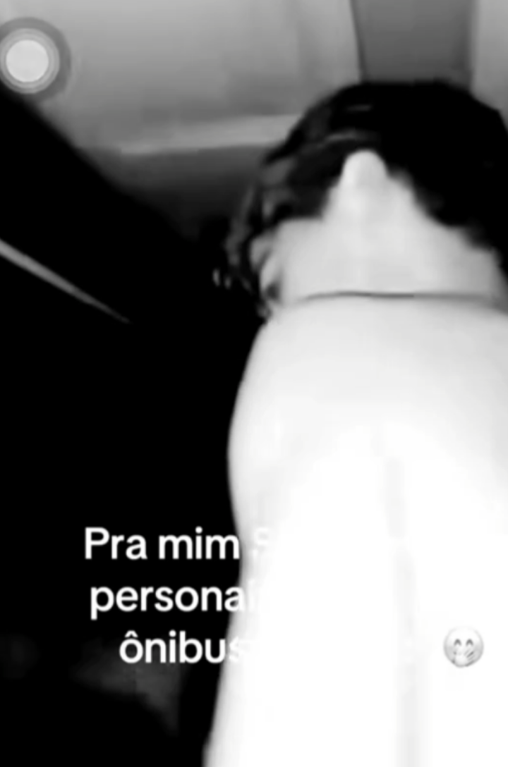 SÓ ME SEGUIR QUE EU MANDO 5v1 #5v1 #onibus MENINA DO ÔNIBUS 5V1