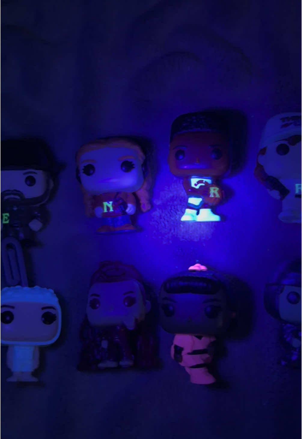 Hát sajnos ennek én is bedőltem, indul a gyűjtés😩 #fyp #strangerthings #kinderjoy 