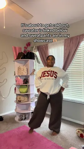 I posted a video yesterday with the sweatpants x link if you don’t feel like going to the showcase❤️