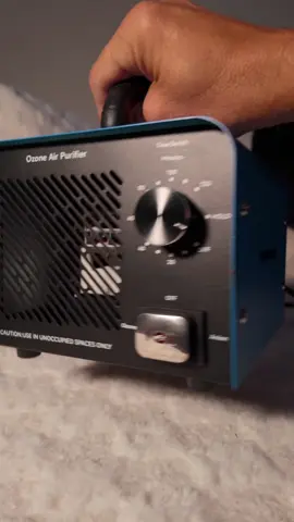 Ozone those odors away #ozonegenerator #commercialozonegenerator #odorremoval #cleaninghack #tiktokshop 