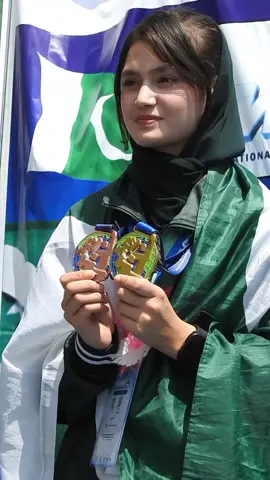 #ayshaayazofficial 