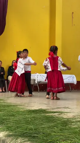 Concurso de bailes regionales escuela de PANIMABEY SAN JUAN COMALAPA