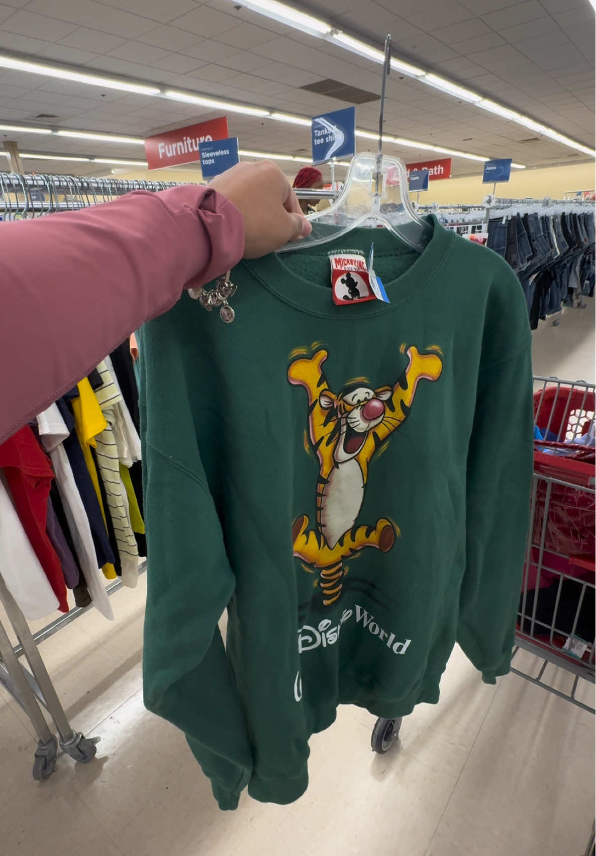 Hunting for vintage Disney items 🐭❤️ #savers #vintagefashion #disneyvintage #thrifthaul #disney @savers_thrift 