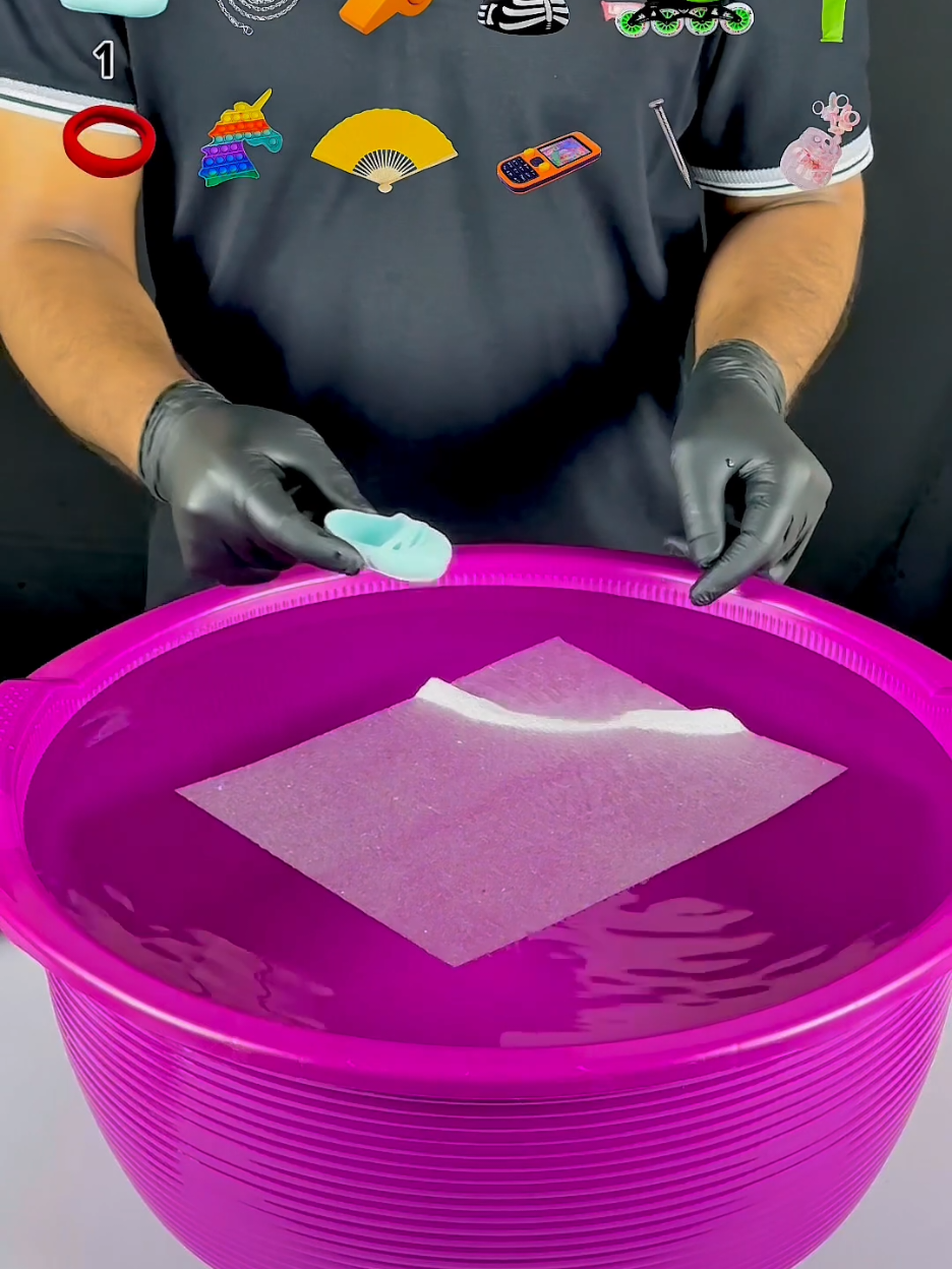 TRY TO GUESS HOW MANY PAPER WILL FLOAT? #experiment #waterexperiment #oddlysatisfying #asmr #asmrsatisfying #asmrvideo #asmrsound #satisfyingvideos #asmrtiktok #scienceexperiments #foryoupage #viralvideos #viraltiktokvideo #unitedstates #unitedkingdom #foruyou #fyp 
