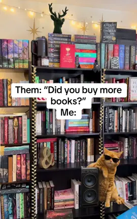 “Did you buy more books?” YEP, YEP I DID 📚😂 #books #book #BookTok #bookstagram #cat 