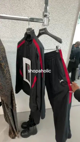 retail therapy? #shopaholic #fashiontiktok #streetwear #designershopping 