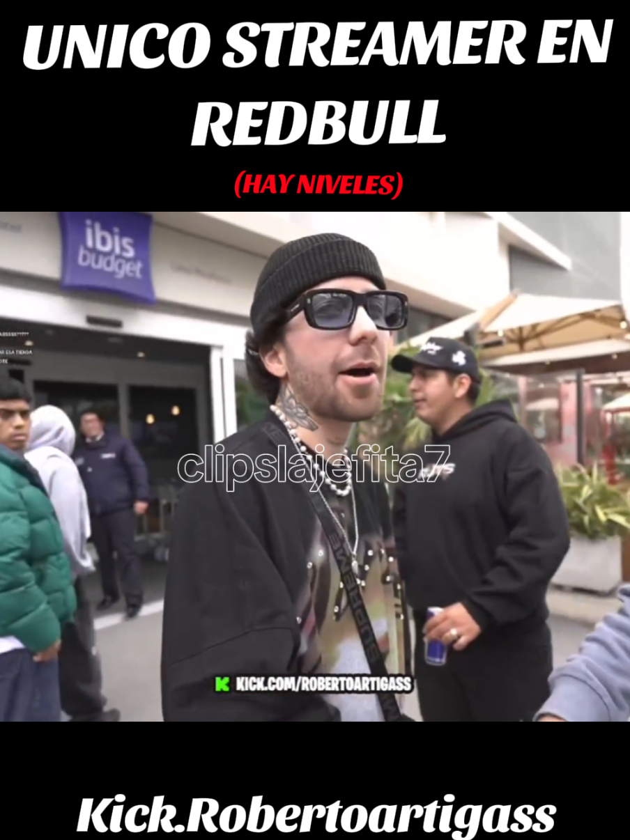unicoooo streamerrrr en red bullll... @ROBERTO ARTIGAS ... @Red Bull Batalla ... #peru🇵🇪 #redbullbatalladelosgallos #limaperu🇵🇪 #robertoartigas #redbull 