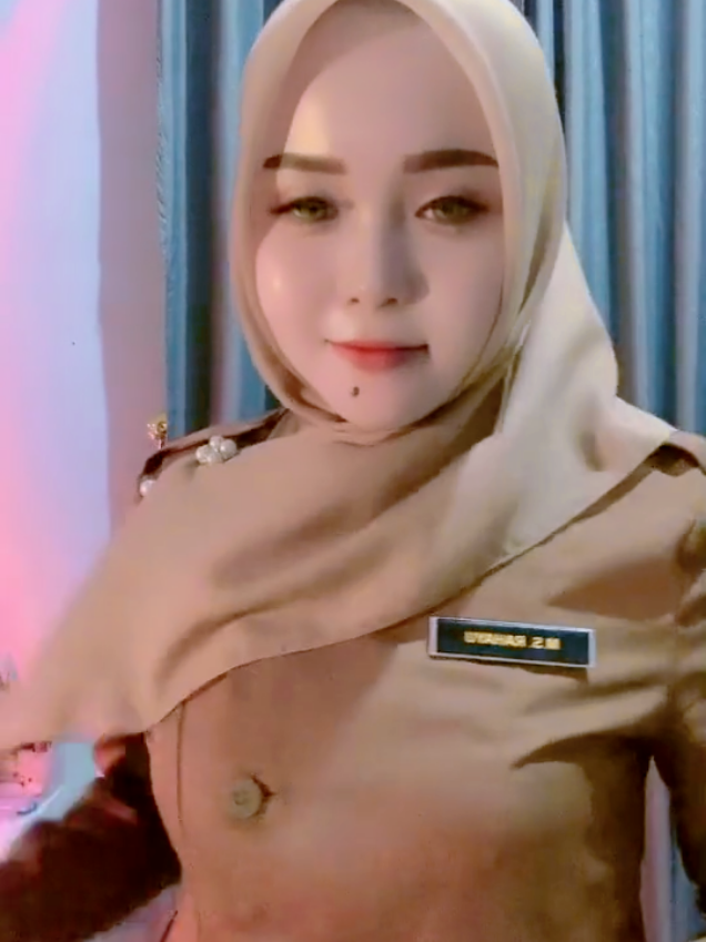 Assalamualaikum 🤗 _ _ VT BY : _ _ _ _ _ #fypシ゚ #pnscantik #pns #pnscantikid #guru 