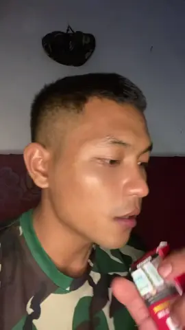 malam malam malah galau☕🎵#sad #fypage #viraltiktok #nyanyi #karaoke 
