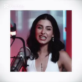 عشقي الي تىجلد الملقوفين الي يتدخلون بشكلها ولبسها😭😭😭@rojbinerdn #rojbinerden #روجبين_اردين #روجبين #روجبين #مالي_خلق_احط_هاشتاقات 