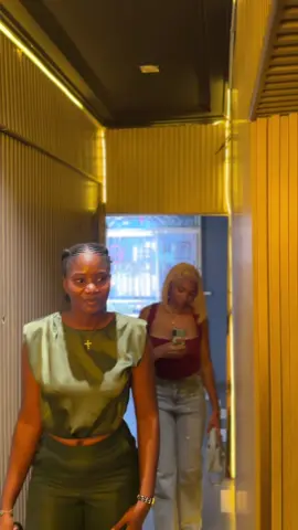 I need a very honest suggestions 🙏 is it really necessary to go on my kneel to propose to a woman 🥲 cause I really can’t understand what just happened 💔💔💔😢@Mimi 🌹🥹🦋   #donaldkay #goviral #fypシ #viral_video #proposal 