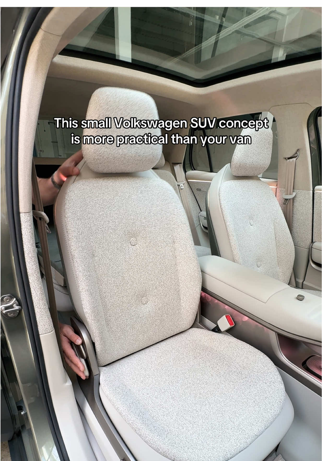 Small on the outside, big in the inside! ⬅️➡️ @maltedrivescars The ID. CROSS Concept will fit into any parking space with 4,161mm length, but the interior is very spacious with an above-average boot volume of 450 litres. And an additional compartment under the bonnet will even provide 25 litres additional space. It will be an allrounder - suitable for urban lifestyle as well as long rides. Stay tuned for the production version in 2026. #Volkswagen #VW #IDcross #idcrossconcept #iaa2025 Disclaimer: Near-production concept car.