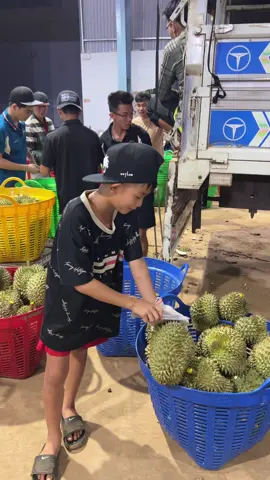 Idol công ty em @nguyễn đức duy #gialong001 #viraltiktok #trending 