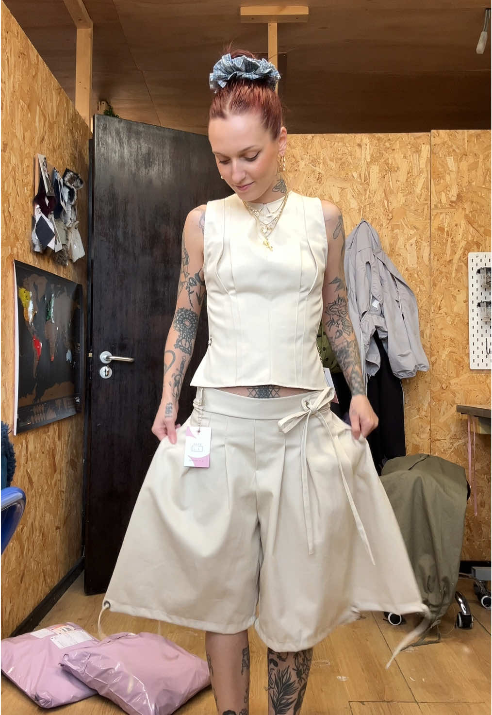 I made the cutest set ever 🥹🥹 rereleasing on the 17th 🌸 #fashion #fashiontiktok #SmallBusiness #clothingbrand #sustainablefashion #fashioninspo #baggypants #handmade #tiar 
