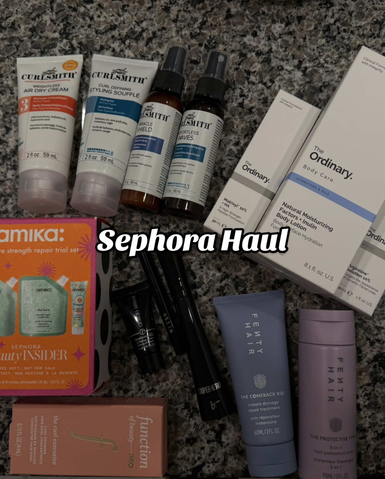 Yo nose ni lo que pedí pero estoy super excited para tratar mis nuevos productos. Alguno de ustedes tienen conocimiento con estos productos?? Déjenme saber detalles . #sephora #beauty #makeup #productosdebelleza #sephorahaul 