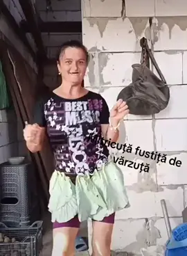 Mitrică😅🤣😂#mitrica #mitrica😂😂😂 #pamflet😂😂 #caterincamaxima😂😂😂 #caterinca 