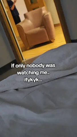 if only... that chair is right there, right in FRONT OF ME I NEED TO WASH IT BUT I CANT SHSJAKSKWKWKKWKWKSK #memestiktok #xyzabc #psych #psychwards #chair 