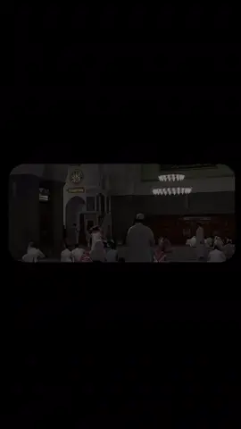 إِنَّ اللَّهَ وَمَلَائِكَتَهُ يُصَلُّونَ عَلَى النَّبِيِّ ۚ -                                          [ سورة الأحزّاب | عبدالله الموسى ] . __________________________ #عبدالله_الموسى #quran #قران #قران_كريم #القران_الكريم 