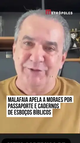 O pastor Silas #Malafaia voltou a criticar o ministro Alexandre de #Moraes, do Supremo Tribunal Federal (#STF), e pediu a devolução de seu passaporte e de cadernos de esboços bíblicos. Em vídeo publicado nesta quinta-feira (11/9) em suas redes sociais, o líder religioso afirmou ser alvo de “perseguição política e religiosa” e classificou a retenção de seus bens como “covardia” e “intimidação”. Malafaia teve o passaporte apreendido pela Polícia Federal (PF) no final de agosto, durante cumprimento de mandado de busca e apreensão. Ele está proibido de deixar o país por determinação judicial e é investigado por coação no curso do processo e obstrução de investigação no âmbito das apurações sobre os atos de 8 de janeiro de 2023. “Há mais de quatro anos eu denuncio o ditador da toga Alexandre de Moraes, que rasga sucessivamente a Constituição, prende pessoas sem nenhum motivo, cerceia a liberdade, toma telefone, impede redes sociais. É uma vergonha! Uma semana depois que a Polícia Federal vazou um inquérito sigiloso em que eu era investigado, apreenderam meu passaporte. Eu estava chegando do exterior, não saindo do Brasil. Isso é perseguição”, disse o pastor. Ele também reclamou da retenção de cadernos de anotações usados para preparar sermões: “Meus cadernos de esboços bíblicos estão retidos há mais de 15 dias. Meu advogado pede a liberação e não há resposta. Isso é uma vergonha. Impedem o exercício da minha função de pastor”. Malafaia segue proibido de deixar o país por decisão judicial e aguarda análise do STF sobre a devolução do passaporte e dos cadernos apreendidos. Ele ainda afirma ser vítima de “perseguição política e religiosa” e disse esperar uma resposta ao pedido feito por sua defesa. #TikTokNotícias 📹 Reprodução Redes Sociais