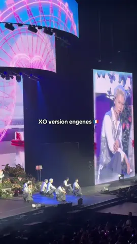 engenes vous chantez très fort 😭🇫🇷 #kpop #enhypen #enhypeninparis #walktheline 