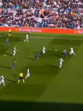 Lionel Messi is unstoppable at dribbling ☠️🐐 #messi #lionelmessi  #footballtiktok #goat🐐 #viralvideos 