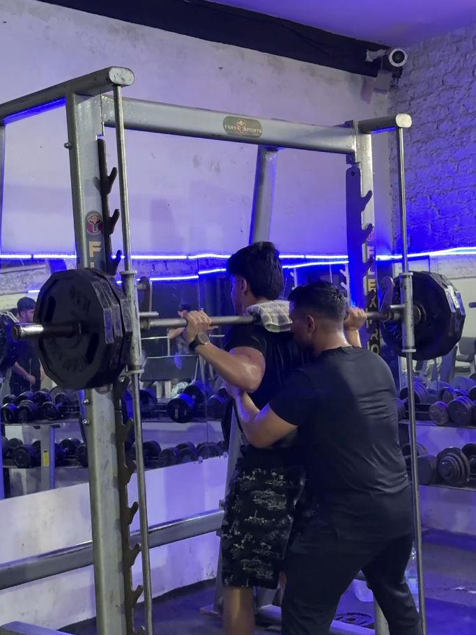 only 100kg 🔥💪#fyp #viralvideo #gymmotivation #foryoupage #bodybuilding 