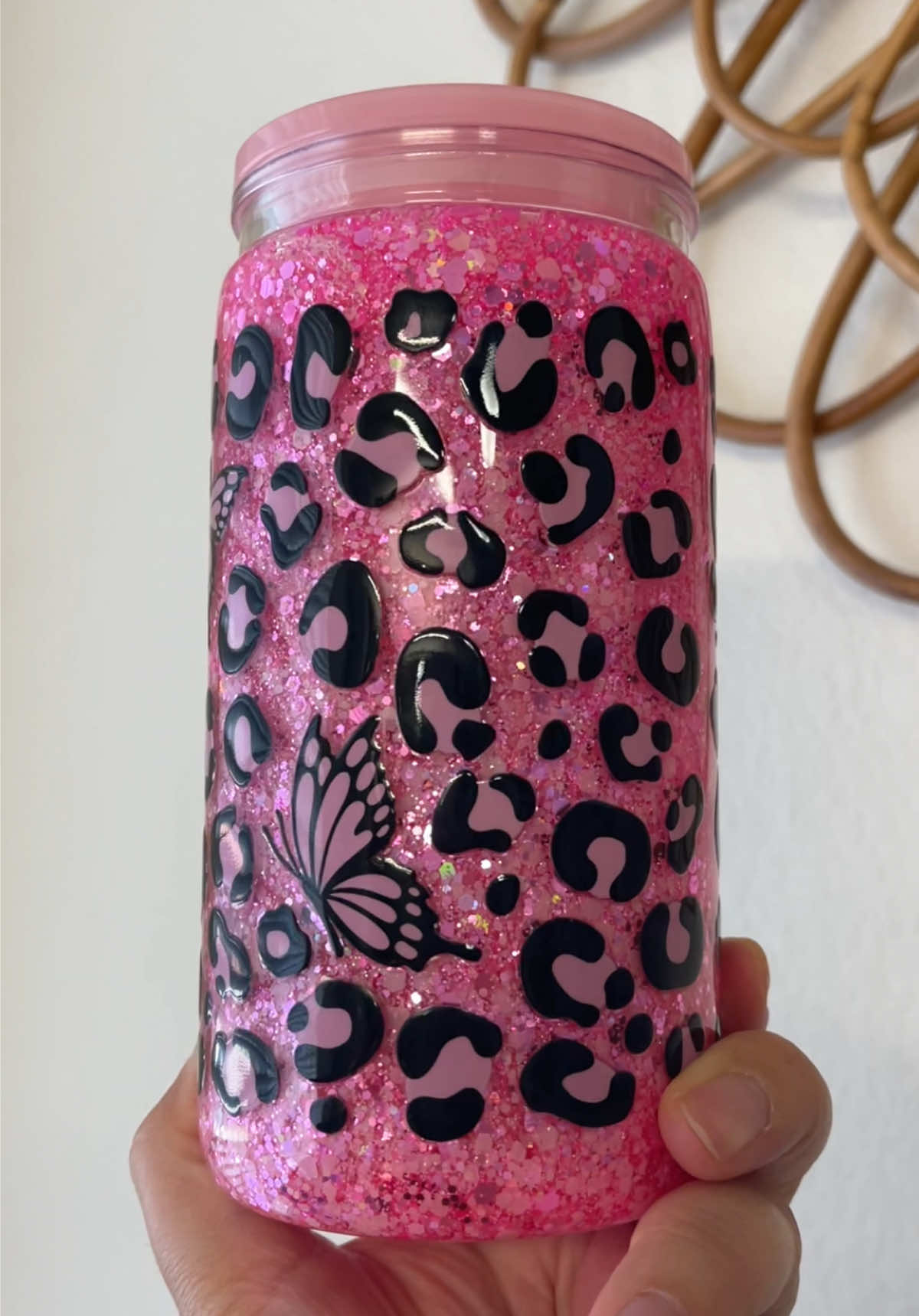 You can never go wrong with pink💕 if you make snowglobes, you can make your own with these blank cups below or you can join our live and we can customize your own. You choose your glitter and design during our live🫶🏻
