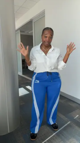Bringing Zoom energy to the office like it's still 2020 👩🏾‍💻📞 #BusinessOnTop #comfortiskey #OfficeFit #WFHenergy #workwearremix 
