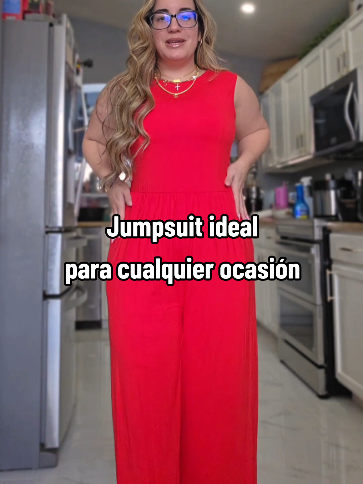 Replying to @silviasilvia_62 aquí te dejo el jumpsuit mi reina hermosa, es super cómodo y versátil! ✨️❤️ @btfbm_shop #btfbm #jumpsuit #womenjumpsuit #redjumpsuit #midsizefashion 