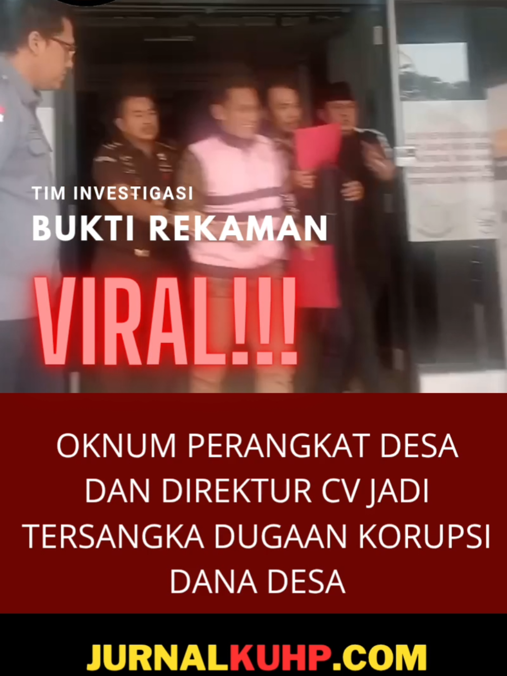 Oknum Perangkat Desa dan Direktur CV Jadi Tersangka Dugaan Korupsi Dana Desa BEKASI, JURNALKUHP.COM – Kejaksaan Negeri (Kejari) Kabupaten Bekasi menahan empat orang tersangka dalam kasus dugaan korupsi dana desa Sumberjaya, Kecamatan Tambun Selatan. Penahanan dilakukan usai tim penyidik tindak pidana khusus menemukan bukti kuat penyalahgunaan anggaran pendapatan dan belanja desa (APBDes) tahun 2024, dengan kerugian negara ditaksir mencapai Rp2,6 miliar. Empat tersangka yang kini ditahan adalah S-H (Penjabat Kepala Desa Sumberjaya periode 2023), S-J (Sekretaris Desa 2024), G-R (Kaur Keuangan sekaligus operator Siskeudes 2024), serta M-S-A (Direktur CV Sinar Alam Inti Sejati). Kepala Kejari Kabupaten Bekasi, Eddy Sumarman, menjelaskan para tersangka diduga dengan sengaja menggunakan dana desa di luar ketentuan. Dana publik tersebut dialirkan untuk kepentingan pribadi hingga pemberian imbalan dari pos APBDes. “Dari hasil penyelidikan, terbukti ada aliran dana berupa penerimaan imbalan dari APBDes yang digunakan untuk kepentingan pribadi. Akibatnya negara mengalami kerugian sebesar Rp2,6 miliar,” tegas Eddy dalam konferensi pers di Kantor Kejari Kabupaten Bekasi, Kamis (11/9/2025). Dijerat Pasal Tipikor Atas perbuatannya, para tersangka dijerat Primair Pasal 2 ayat (1) Jo. Pasal 18 UU RI Nomor 31 Tahun 1999 tentang Pemberantasan Tindak Pidana Korupsi, sebagaimana diubah dengan UU RI Nomor 20 Tahun 2001 Jo. Pasal 55 ayat (1) ke-1 KUHP. Subsider, mereka dikenakan Pasal 3 Jo. Pasal 18 UU Tipikor Jo. Pasal 55 ayat (1) ke-1 KUHPidana. Jika terbukti bersalah, keempatnya terancam hukuman maksimal 20 tahun penjara serta denda miliaran rupiah. Eddy menegaskan, penanganan kasus ini menjadi bentuk komitmen Kejari Bekasi dalam memberantas praktik korupsi, khususnya penyalahgunaan dana desa. “Kami ingin memastikan dana desa benar-benar digunakan untuk kepentingan masyarakat. Tidak boleh ada lagi penyimpangan yang merugikan rakyat,” tambahnya. Usai ditetapkan sebagai tersangka, keempat orang tersebut langsung digiring ke Lapas Cikarang untuk menjalani penahanan selama 20 hari, terhitung mulai 11 hingga 30 September 2025. Langkah ini dilakukan demi memperlancar penyidikan sekaligus mencegah upaya penghilangan barang bukti. Kasus dugaan korupsi dana desa Sumberjaya ini menyita perhatian publik. Dana desa sejatinya diperuntukkan bagi pembangunan infrastruktur, pelayanan dasar masyarakat, dan peningkatan kesejahteraan warga. Namun, praktik kotor oknum perangkat desa dan pihak swasta justru menggerogoti anggaran tersebut hingga miliaran rupiah. Redaksi.