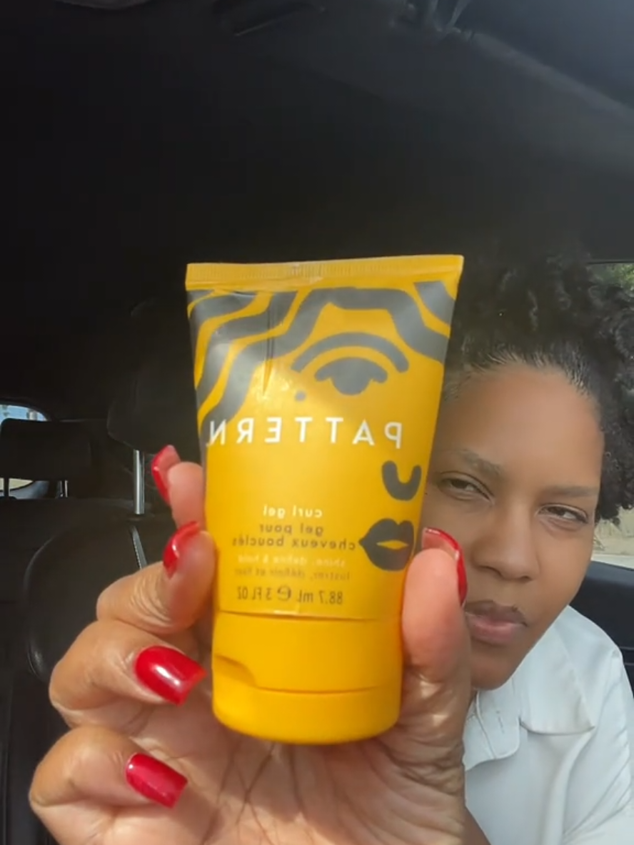 So ive decided to use all the products I currently have before purchasing anymore. I used this @PATTERN Beauty Curl gel in my hair and my hair loves it BUT now I cant source it anywhere down here.  But im loving how soft and full my hair is on day 2 of my #washandgo . A def recommend for #lowporosityhair #finehair friendly #naturalhair #curlyhair 