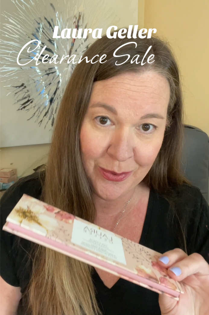 💗 Laura Geller clearance eyeshadow palette on sale with limited stock! #LauraGeller #EyeshadowPalette #NeutralEyeshadow#LauraGellerEyeshadow 