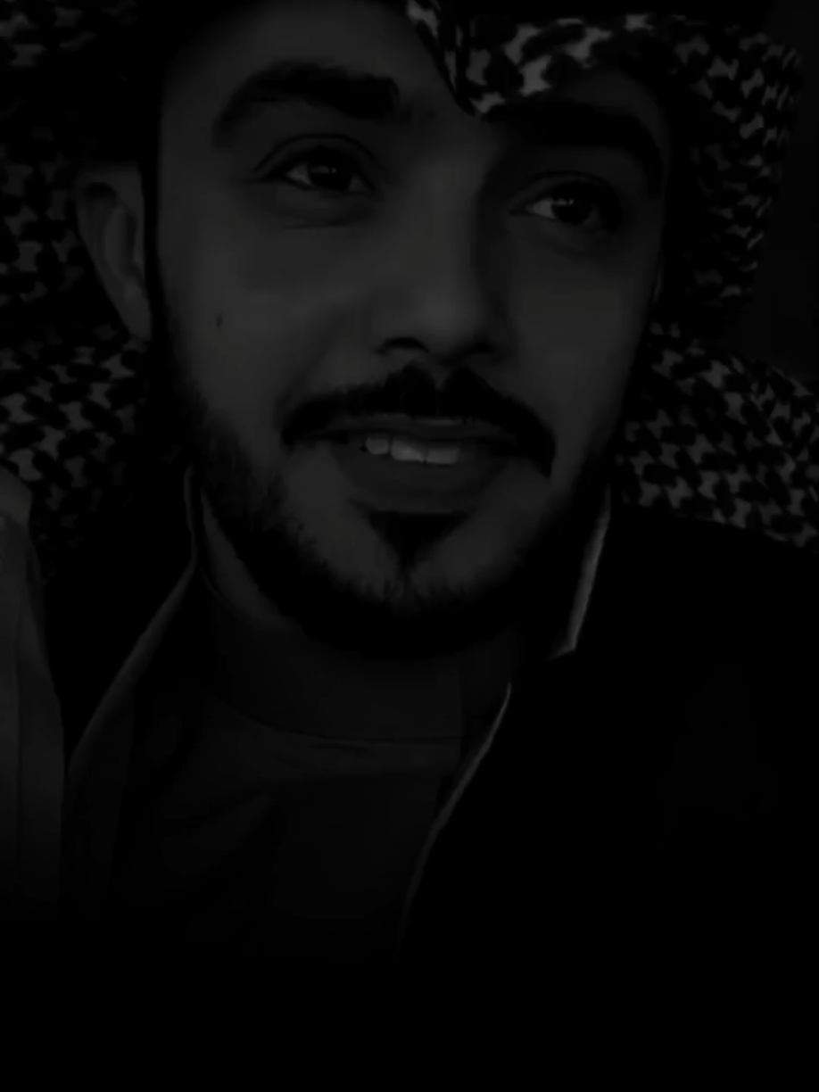 يا قلب ما مليت تقليب الاوجاع ماعاد فيني للطعون استطاعه#خواطر #شعر #قصايد #المصمم_عبود🎬🎻 #اكسبلور 