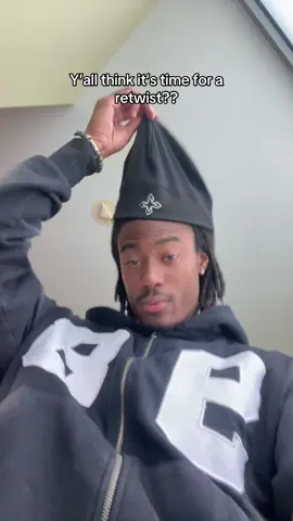 Or should I hold it down for 5 months!? #fyp #locjourney #fy #starterlocs #teamwork 