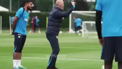 Difference between coach and electrical engineer🤔 Looks like Arsenal's bottling is scientifically proven🤣