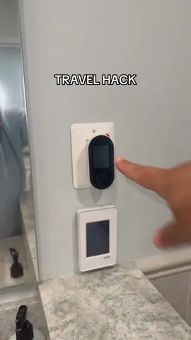 Such a good gadget to have when you travel #travelhacks #traveltok #traveltips #homesafety 