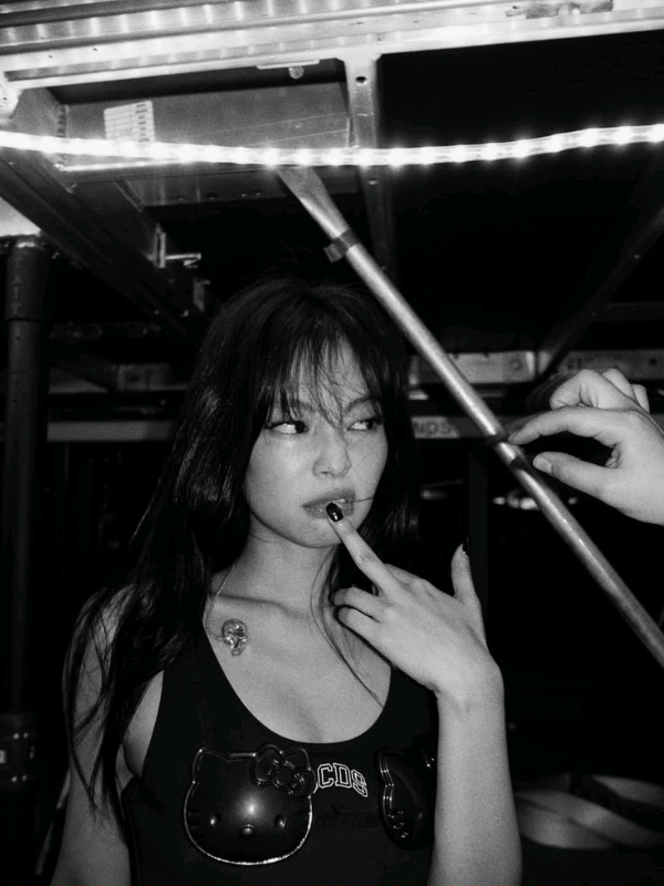 #JENNİE #LİSA #JİSOO #ROSE #blackpink 