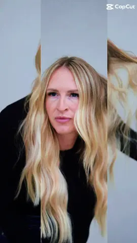 Pretty long hair for fall .. @reanne_hairextensions #hairtransformation #hairextensions #prettyhair #hair #longhair 