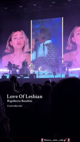 🎶Vaya p%ta🎶mi€rda🎶mi contradicción🎶 Love Of Lesbian en el festival Vive Latino de Zaragoza  #musicaendirecto #vivelatinoespaña #loveoflesbian #rigobertabandini #contradiccion @Rigoberta Bandini 