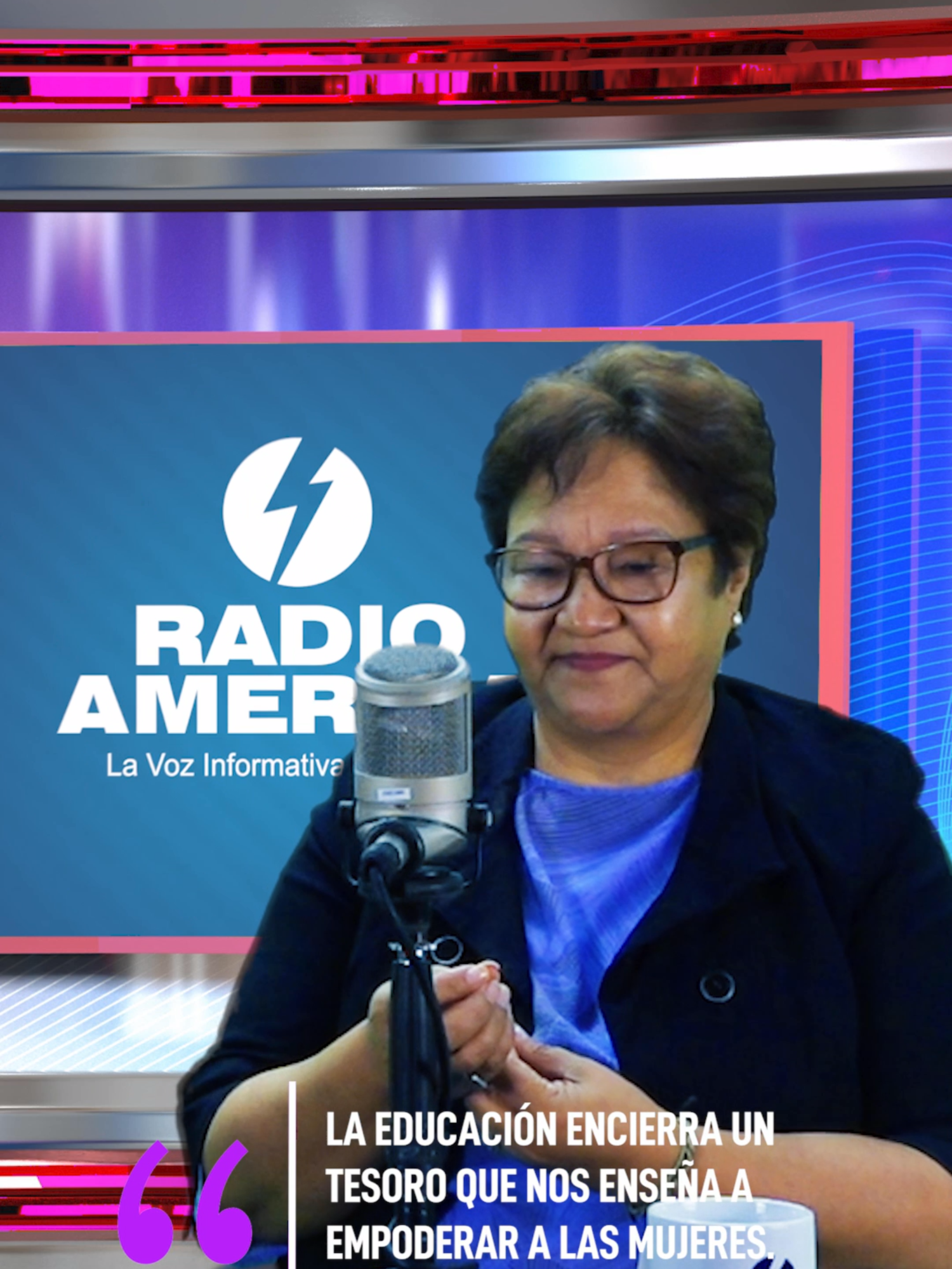 Avance 1 💬🎙 #PodcastRadioAmérica | Episodio #24 | T1 🌟 Liderazgo Femenino: Mujeres que inspiran y trascienden 💼✨ La educación es un tesoro que empodera a las mujeres 🗣 Moderadora: Yolanda Maradiaga 🔊 Escúchalo a partir del viernes 12 de septiembre: 🎧 Spotify: spoti.fi/3yqd74r 🍎 Apple Podcast: apple.co/3COcbd4 🎵 Deezer: bit.ly/3Segm9l 🌐 Web oficial: www.radioamerica.hn 💬 ¿Qué opinas sobre el liderazgo femenino en Honduras? Cuéntanos en los comentarios.👇 #LiderazgoFemenino #MujeresQueInspiran #Podcast #RadioAmérica